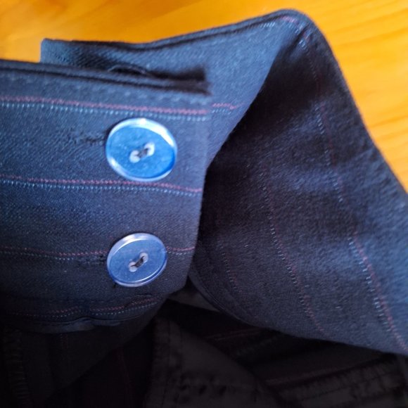 2 Piece Emma James Stretch Pinstripe Pantsuit - Picture 8 of 9